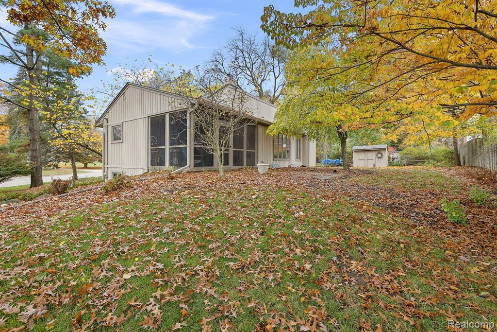 850 Harding Avenue Rochester Hills, MI 48307 - Photo 21 of 43
