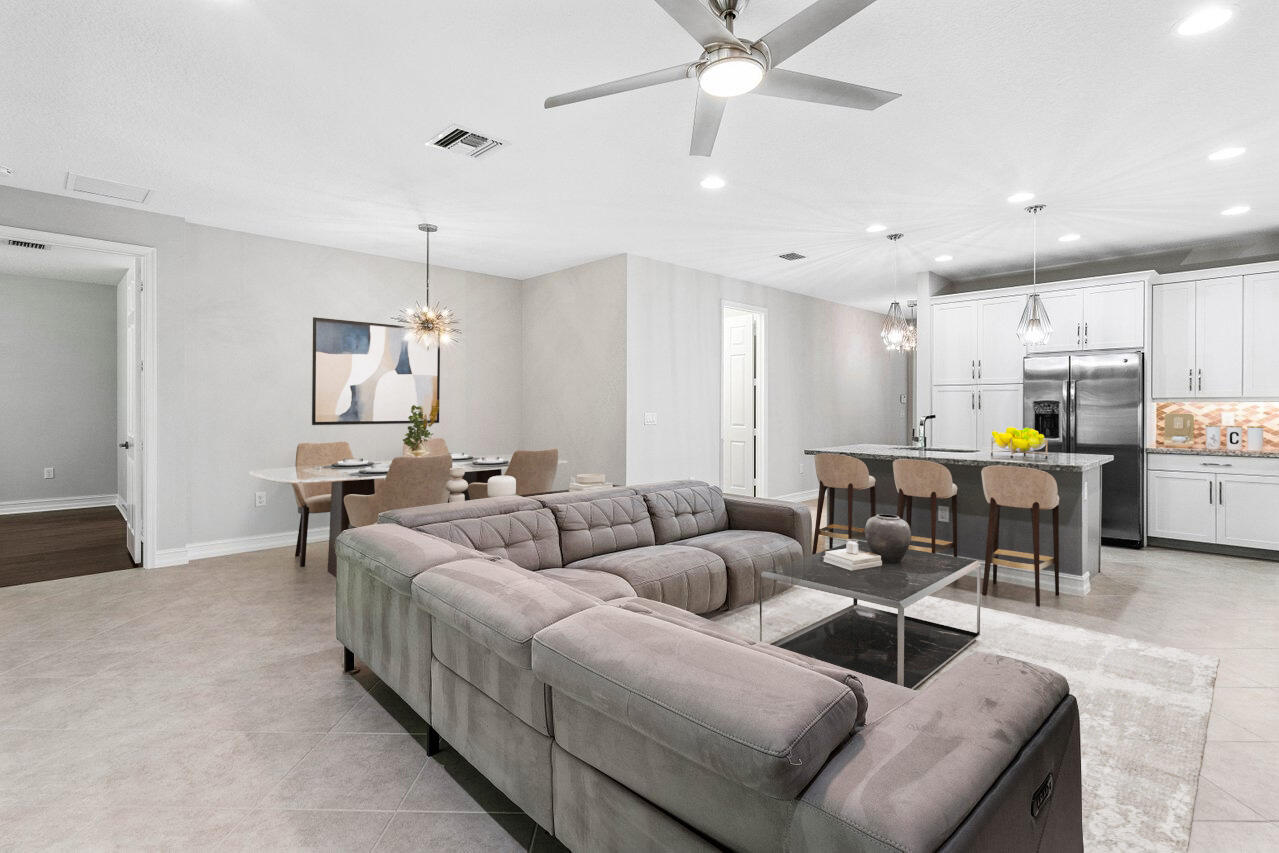 14079 Paverstone Terrace Delray Beach, FL 33446 - Photo 15 of 59 015-14079PaverstoneTerrace-DelrayBeach-F