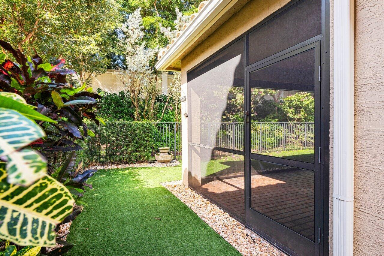 14079 Paverstone Terrace Delray Beach, FL 33446 - Photo 29 of 59 036-14079PaverstoneTerrace-DelrayBeach-F