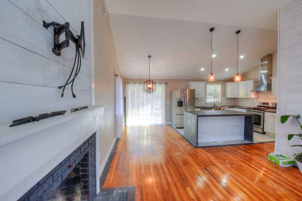 411 County Road Bourne, MA 02532 - Photo 12 of 24