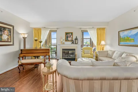 $535,000 | 19350 Magnolia Grove Square, Unit 406, Leesburg, VA 20176