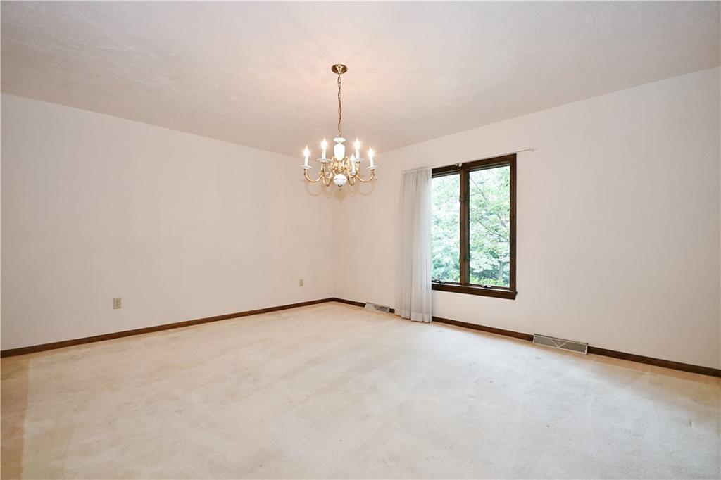 445 Stilley Road Clairton, PA 15025 - Photo 5 of 25 Gallery Image 5