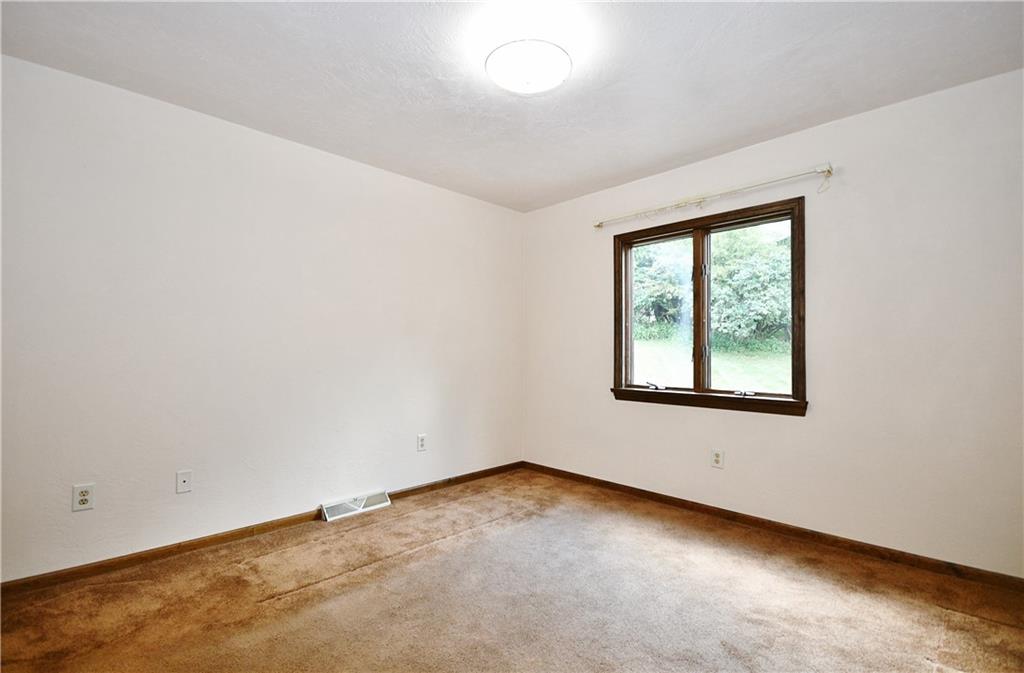 445 Stilley Road Clairton, PA 15025 - Photo 9 of 25 Gallery Image 9
