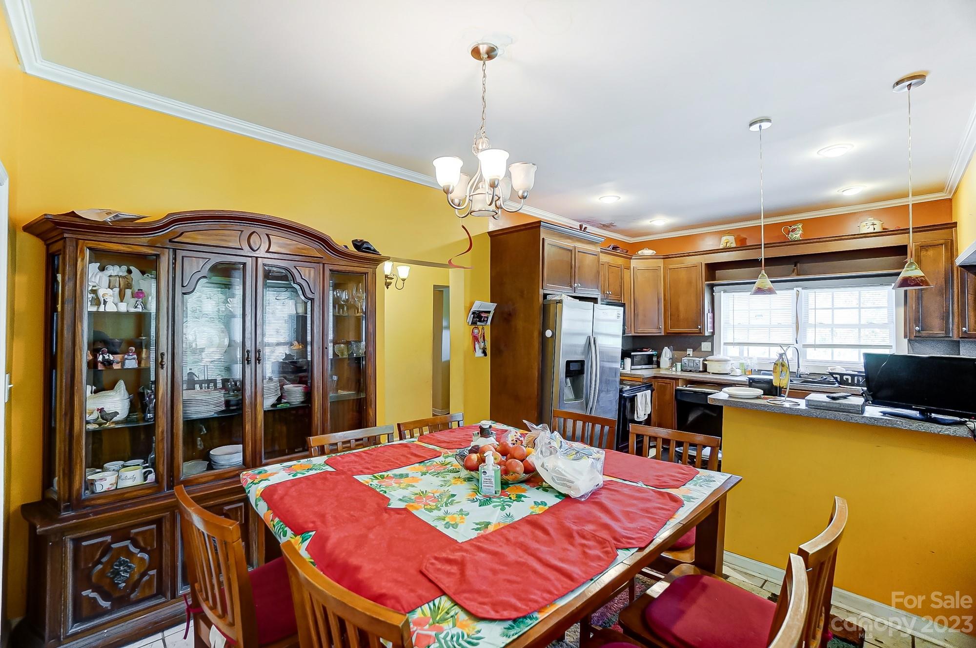 301 South Rhyne Street Dallas, NC 28034 - Photo 6 of 22 Gallery Image 6