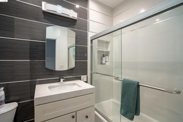 $1,795,000 | 256 29th Street, Oakland, CA 94611