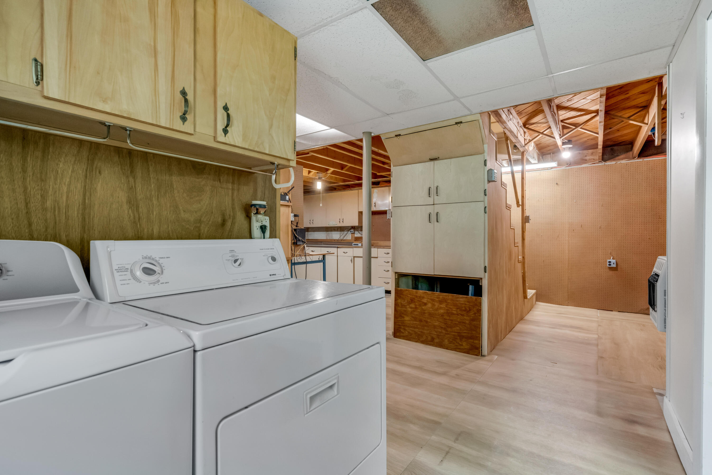 34 Highland Road Standish, ME 04084 - Photo 42 of 67 Laundry Area