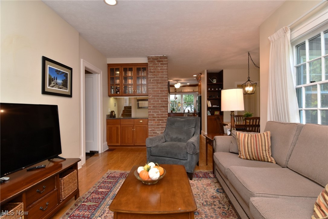 2714 Leighton Road Cleveland, OH 44120 - Photo 12 of 49 Gallery Image 12