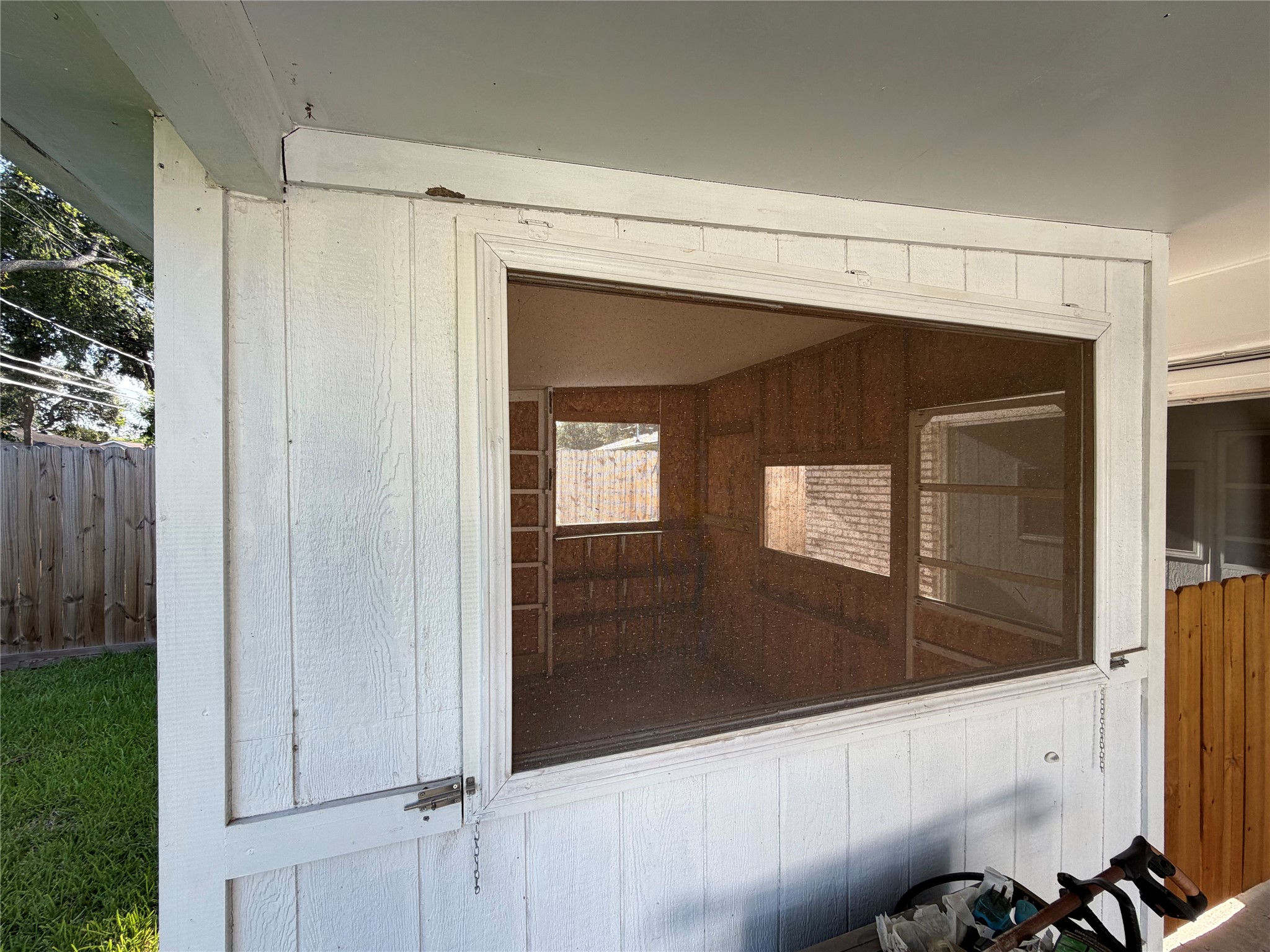 7603 Grape Street Houston, TX 77074 - Photo 12 of 25 Sunroom