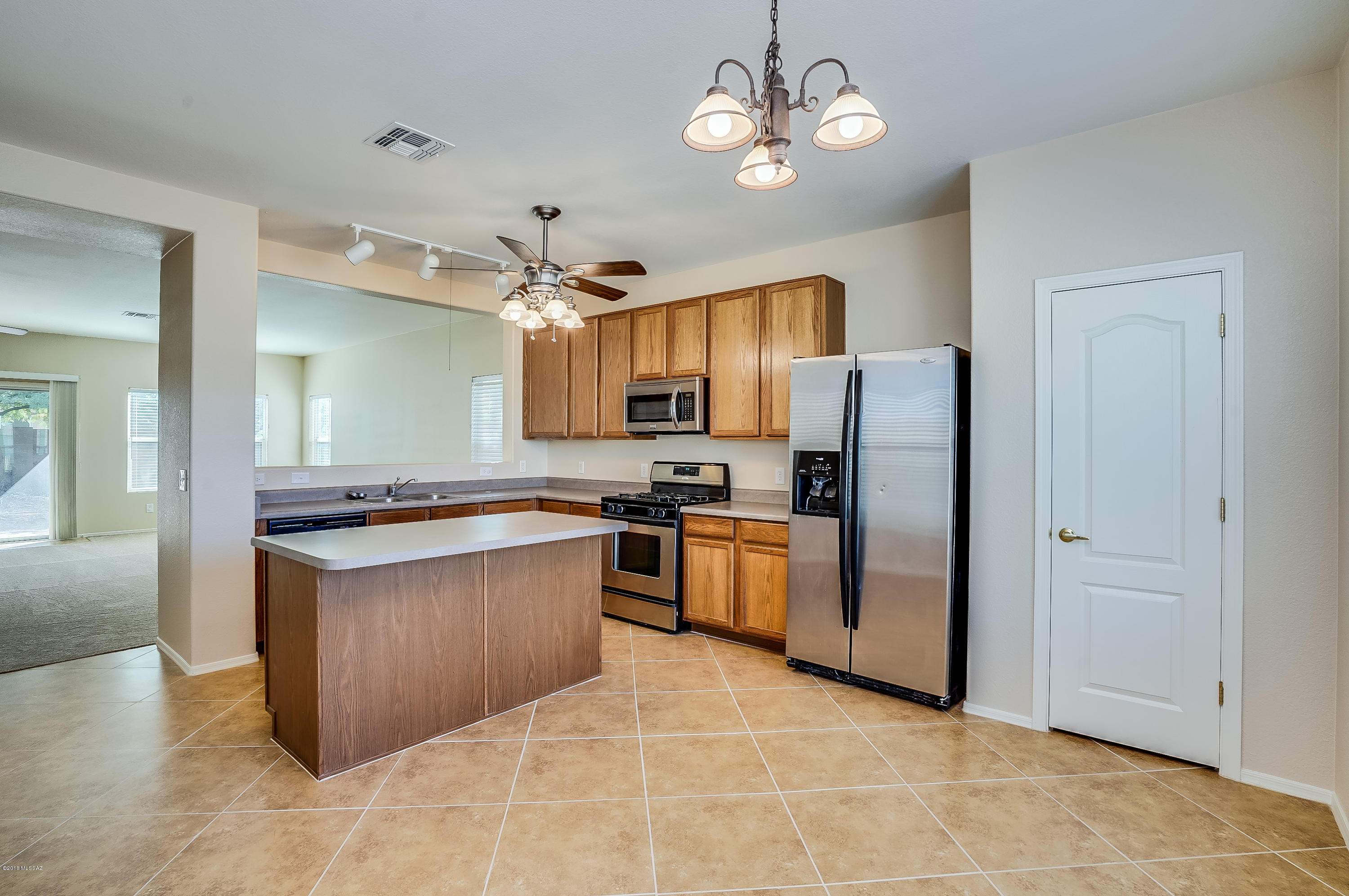 3323 South Twilight Echo Road Tucson, AZ 85735 - Photo 13 of 50 Gallery Image 13