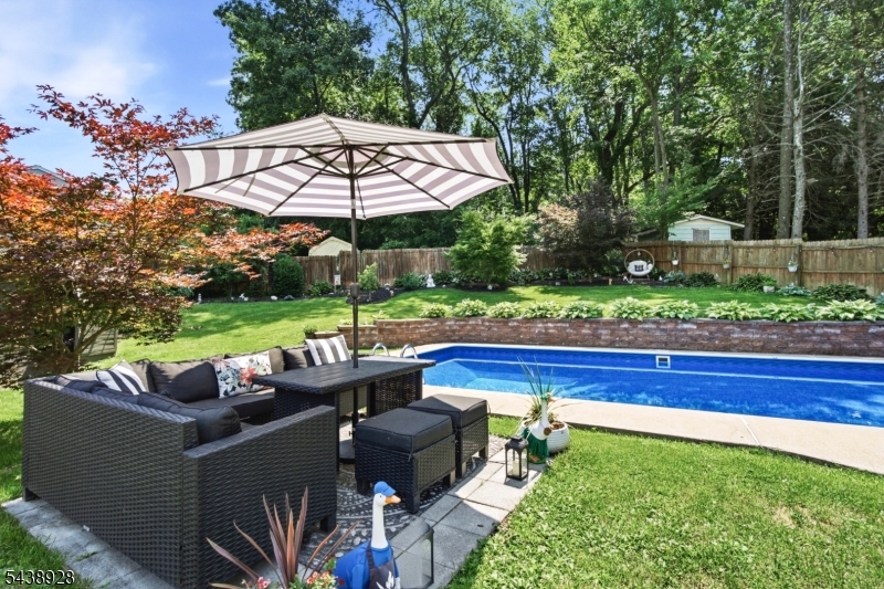 47 Summit Road Hamburg, NJ 07419 - Photo 31 of 45