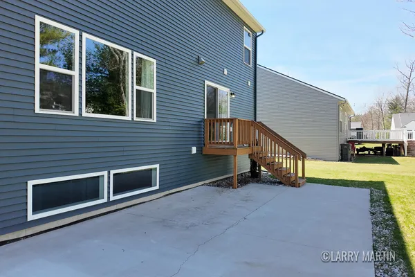 $455,000 | 13485 Stafford Drive, Nunica, MI 49448