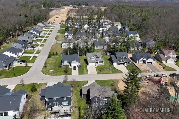 $455,000 | 13485 Stafford Drive, Nunica, MI 49448