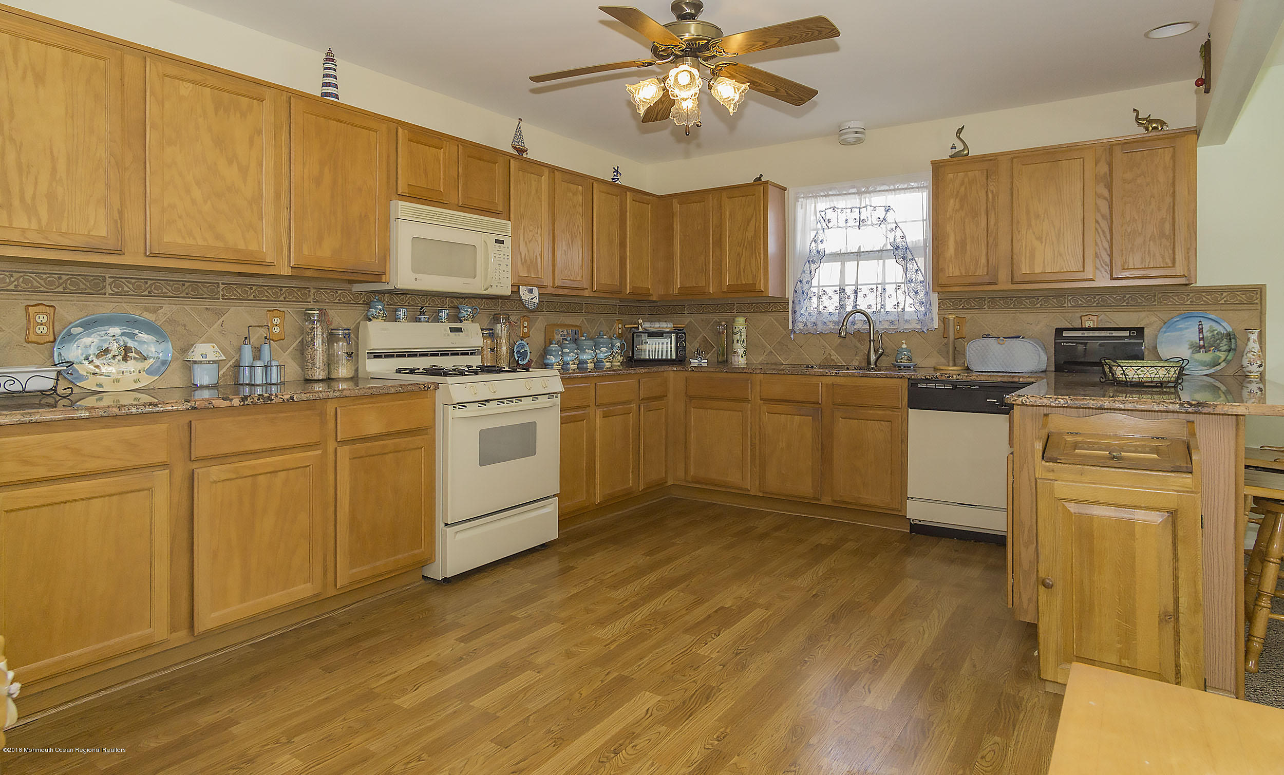 245 Mandarin Road Brick, NJ 08723 - Photo 22 of 35 kit1
