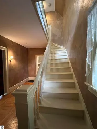 $171,900 | 506 East Division Street, Cadillac, MI 49601