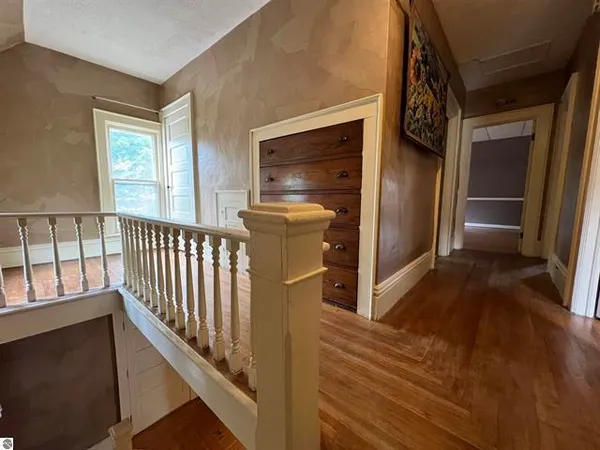 $171,900 | 506 East Division Street, Cadillac, MI 49601