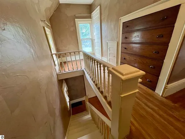 $171,900 | 506 East Division Street, Cadillac, MI 49601