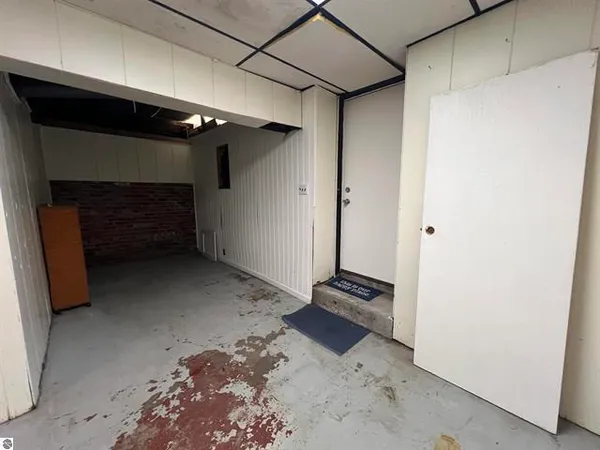 $171,900 | 506 East Division Street, Cadillac, MI 49601