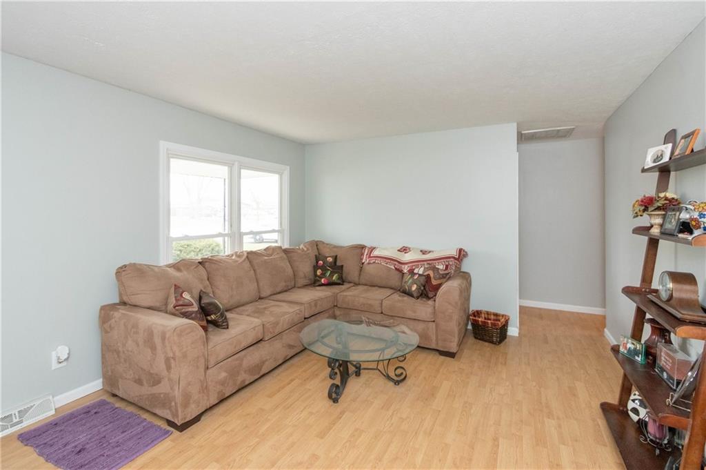 335 North Raceway Road Indianapolis, IN 46234 - Photo 4 of 24 Gallery Image 4