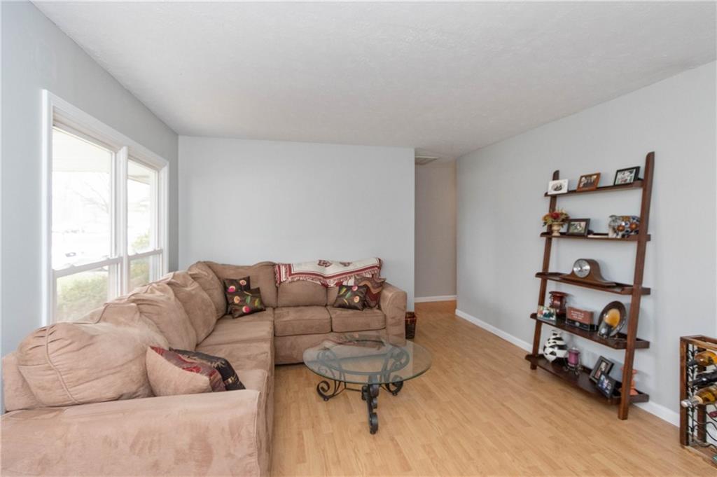 335 North Raceway Road Indianapolis, IN 46234 - Photo 5 of 24 Gallery Image 5