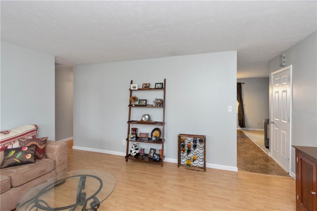 335 North Raceway Road Indianapolis, IN 46234 - Photo 6 of 24 Gallery Image 6