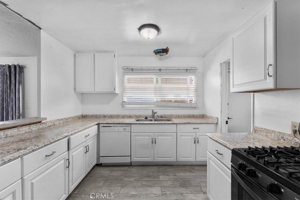 16375 Sago Road Apple Valley, CA 92307 - Photo 8 of 35 Gallery Image 8