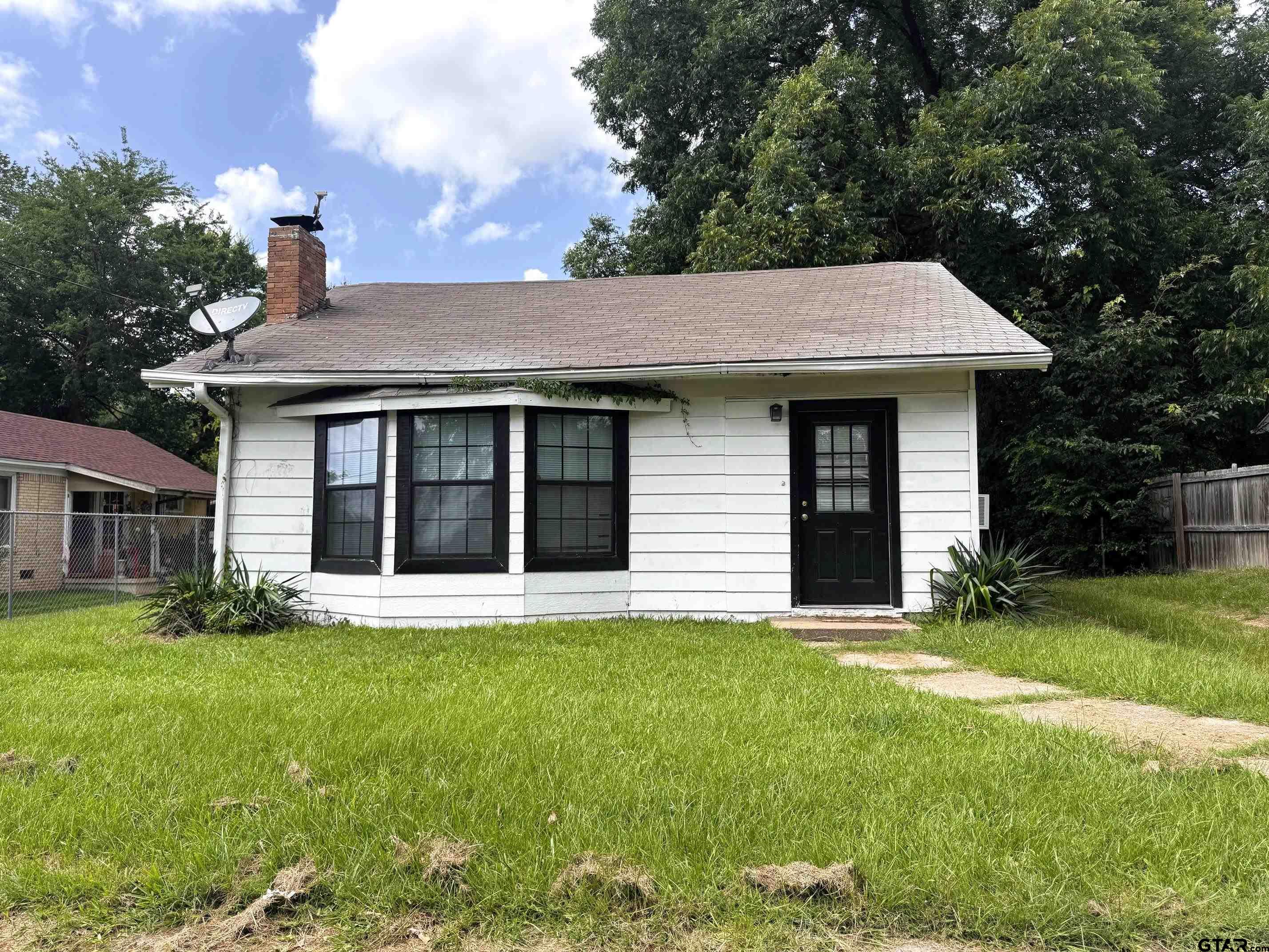 414 West 4th Street Mount Pleasant, TX 75455 - Photo 1 of 17