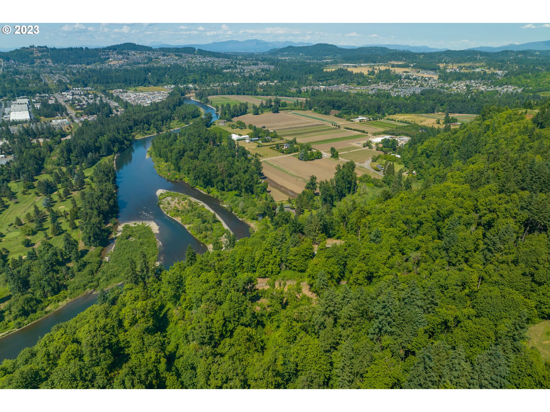 14747 South Burkstrom Road Oregon City, OR 97045 - Photo 4 of 16 Gallery Image 4