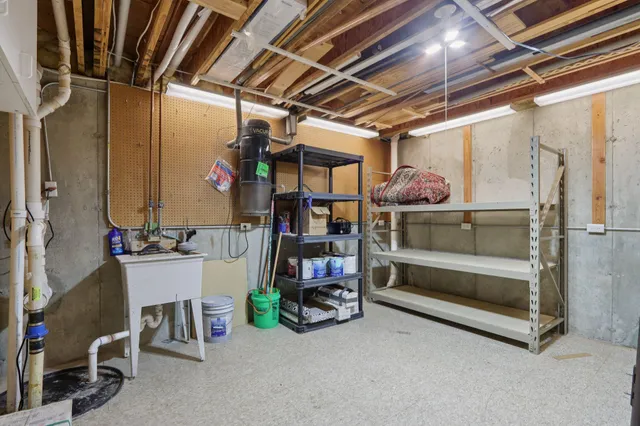 $599,900 | 11808 336th Avenue, Randall, WI 53181