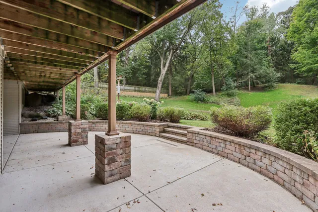 $599,900 | 11808 336th Avenue, Randall, WI 53181