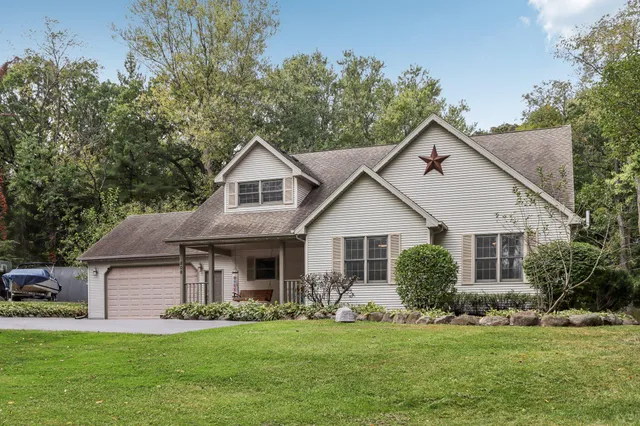 $599,900 | 11808 336th Avenue, Randall, WI 53181