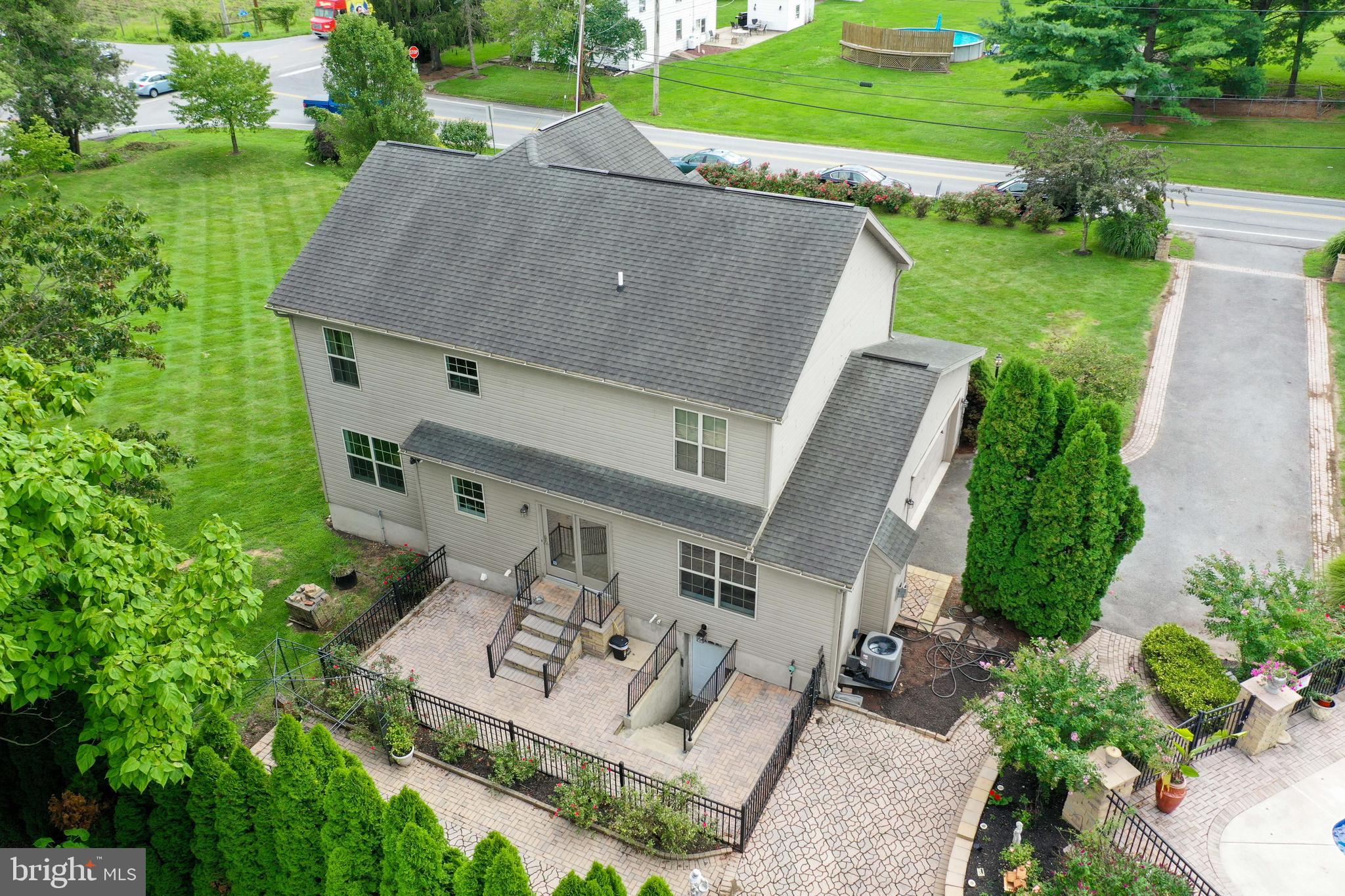 4005 Lewisberry Road York, PA 17404 - Photo 8 of 42 Gallery Image 8