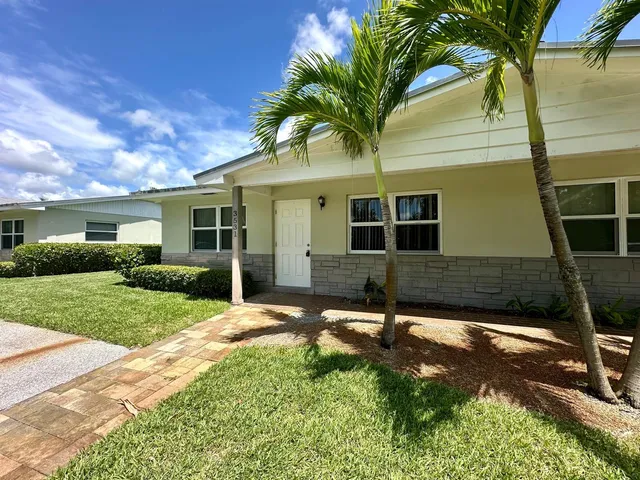 $2,150 | 3531 Burma Court, Palm Beach Gardens, FL 33403