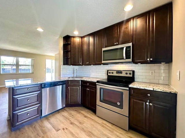 $2,150 | 3531 Burma Court, Palm Beach Gardens, FL 33403