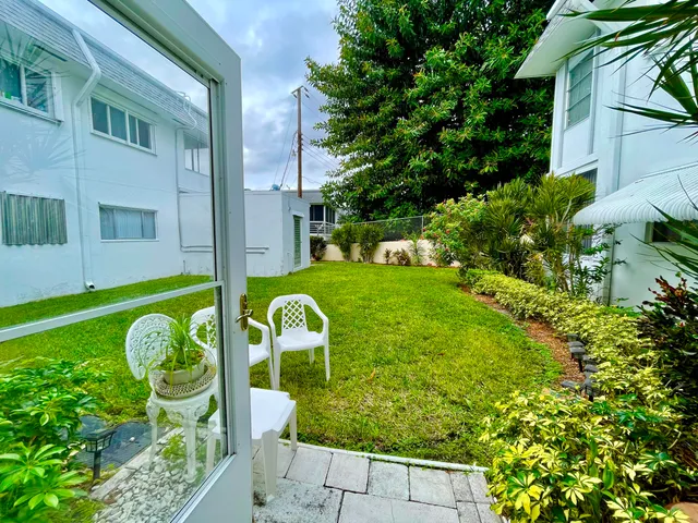 $1,350 | 3120 Cynthia Lane, Unit 112, Lake Worth Beach, FL 33461