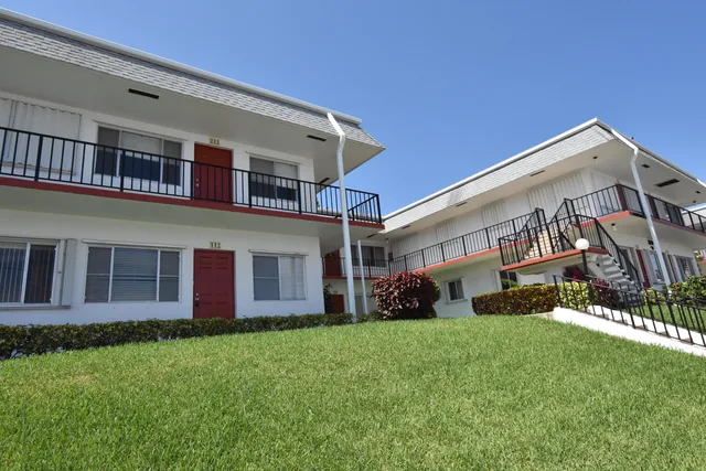 $1,350 | 3120 Cynthia Lane, Unit 112, Lake Worth Beach, FL 33461