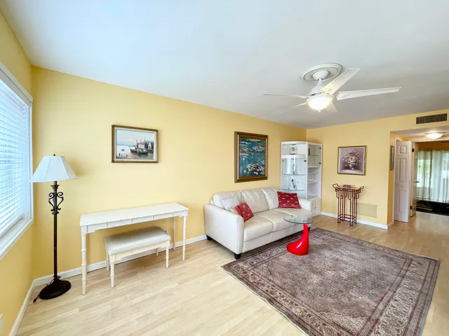 $1,350 | 3120 Cynthia Lane, Unit 112, Lake Worth Beach, FL 33461