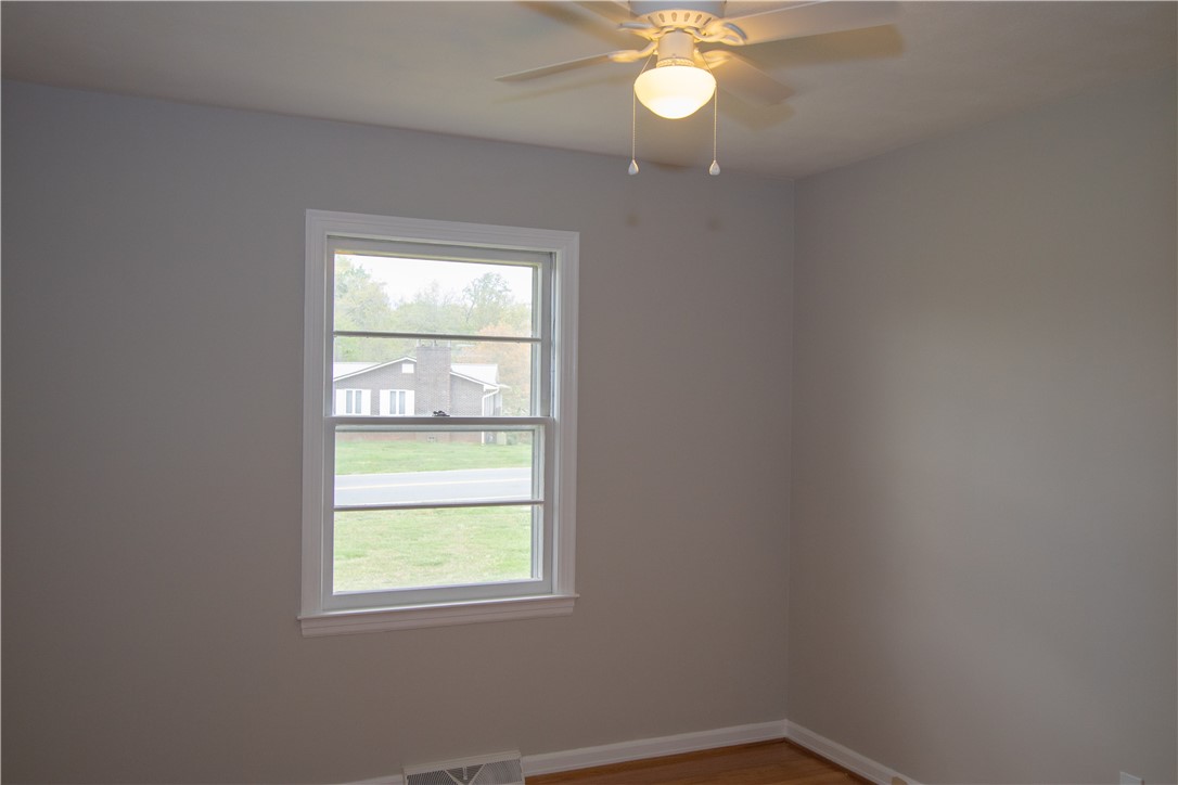 404 Freedom Trail Walhalla, SC 29691 - Photo 16 of 29 Gallery Image 16