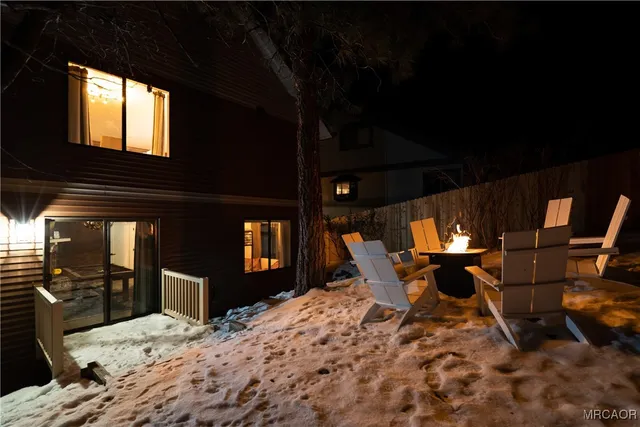 $985,000 | 955 Deer Trail Lane, Fawnskin, CA 92333