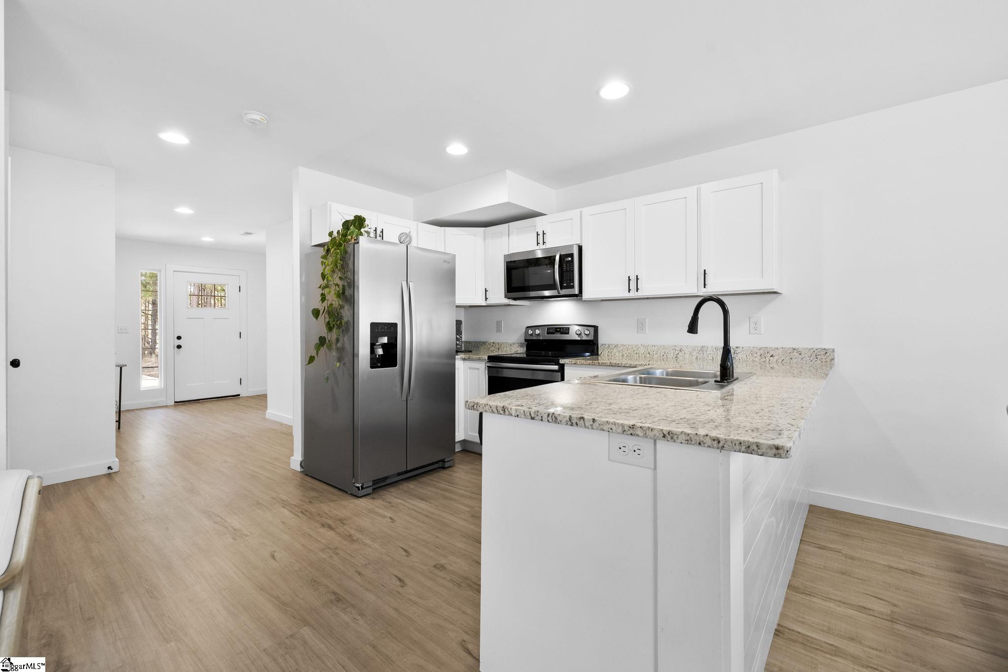 433 Burns Road Spartanburg, SC 29307 - Photo 8 of 27 Gallery Image 8