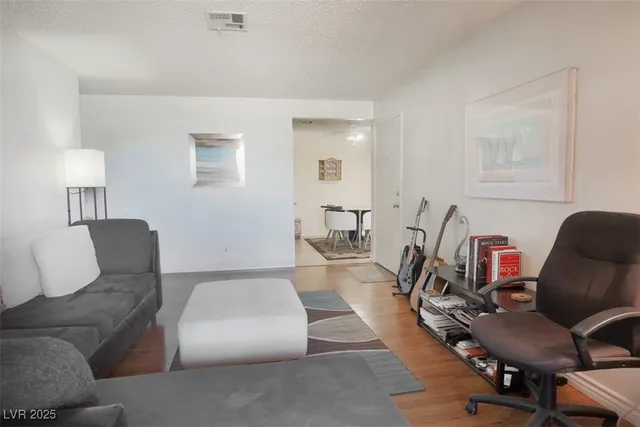 $173,900 | 3151 North Soaring Gulls Drive, Unit 1037, Las Vegas, NV 89128