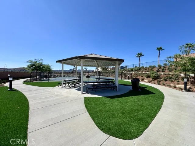 a view of a tennis court