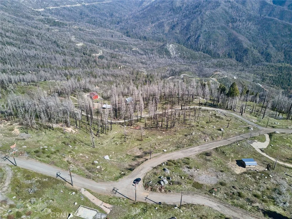 7000 Pineâ view Springville, CA 93265 - Photo 4 of 24