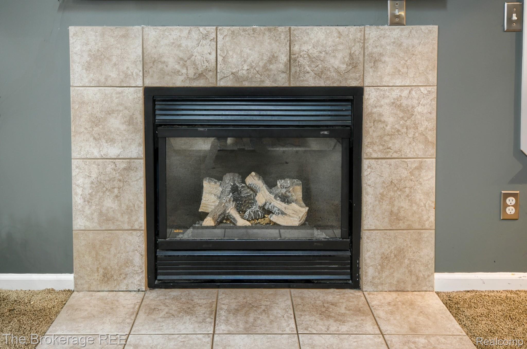 248 Rustic Trail Linden, MI 48451 - Photo 11 of 40 DSC_7945-HDR(5).jpg