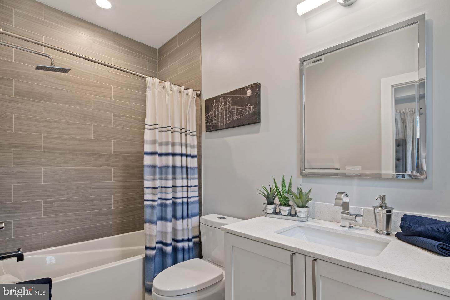 4444 River Ridge Court Philadelphia, PA 19129 - Photo 10 of 27 Gallery Image 10