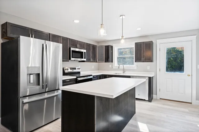 $549,900 | 37 Lower Dedham Road, Holden, ME 04429