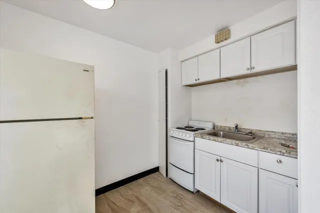 $825,000 | 6033 Foothill Boulevard, Oakland, CA 94605