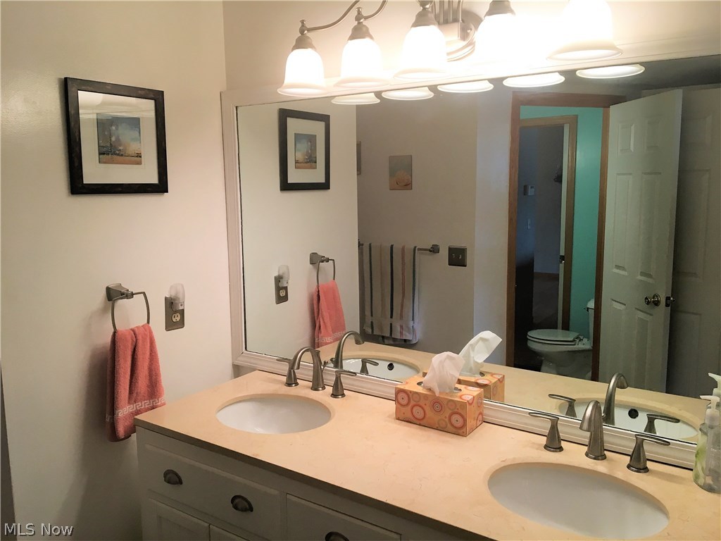 3161 Bates Road Madison, OH 44057 - Photo 12 of 32