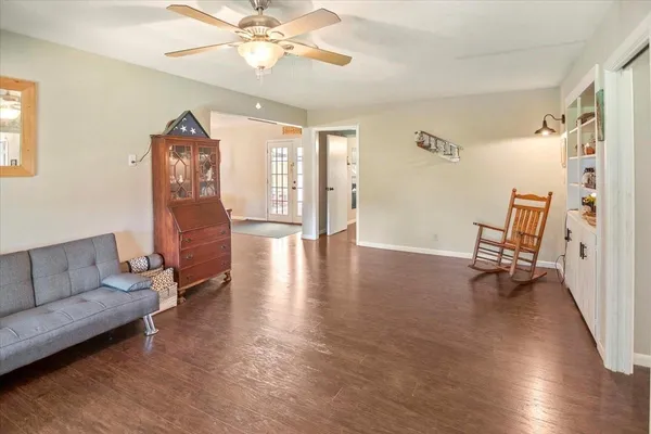 $260,000 | 604 West 15th Street, Brady, TX 76825