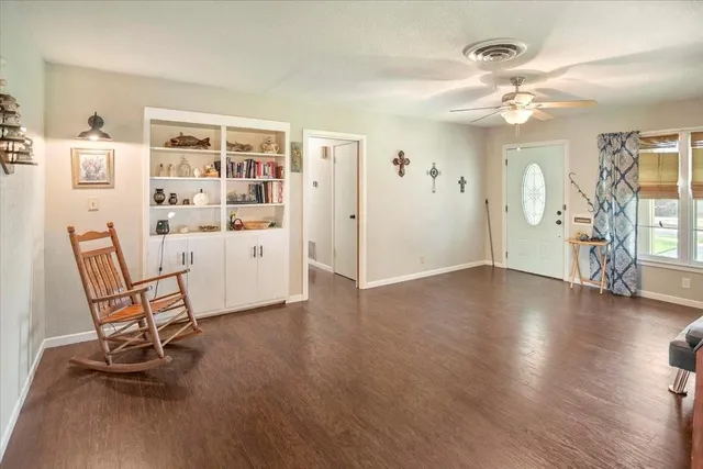 $299,000 | 604 West 15th Street, Brady, TX 76825