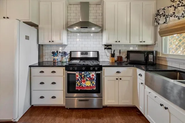 $299,000 | 604 West 15th Street, Brady, TX 76825